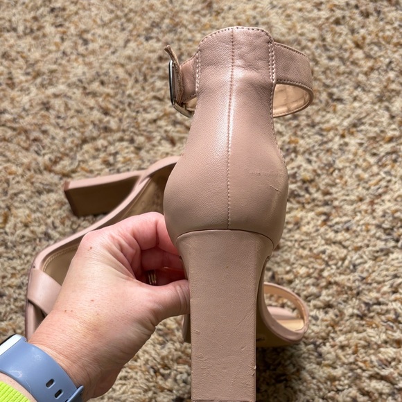 Vince Camuto Women's Cream Ankle Strap Heels size 8 - Picture 3 of 4
